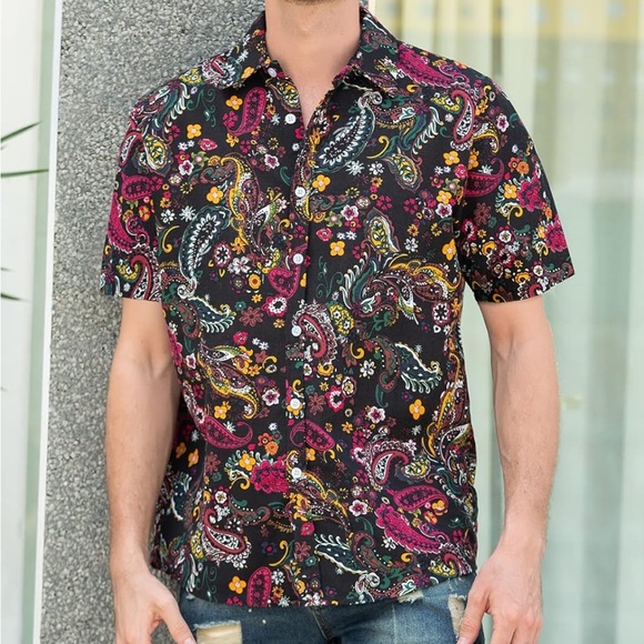 Men’s Retro 70s Paisley Short Sleeve Button Down - Picture 5 of 8